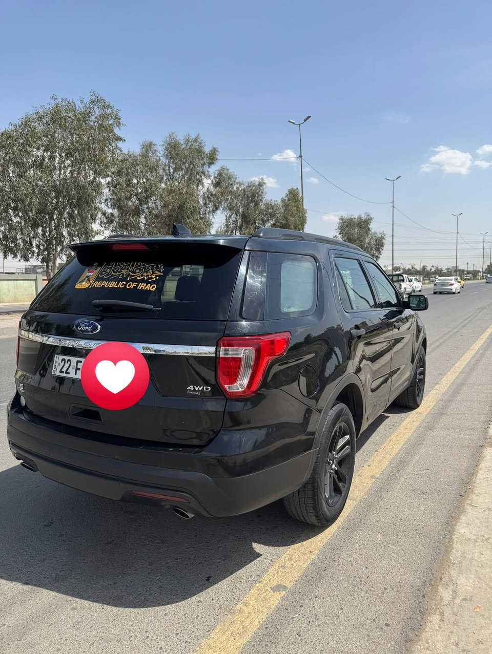 فورد EXPLORER 2017
مواصفات 
محرك v6 (3500)
تحكمات ستيرن 
شفتات بالاستيرن
بصمه 
تشغيل عن بعد
4*4 فورويل
سبعه راكب 
تبريد امامي وخلفي مركزي 
وبعد بيها مواصفات
طخم جديد امامي خلفي 
طخم تايرات جديد 
سياره ماناقصها أي شي خير من الله 
محرك وكير شرط ما مفتوح 
للاستفسار الاتصال عالرقم ***********
