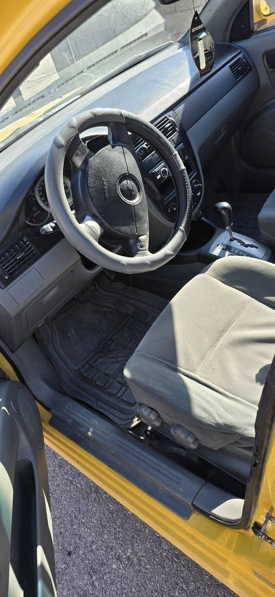 ئوپترا تاکسی 2011سه نه وی ئاج پلاستیک به شه رتی ئه والیات و حاسیبه ته بریدی سارد و گه رم له سه ر سوچ گیر و مه کینه به شه رت گیر ئوتوماتیک دعم و لیدراوی نییه بیلاد تاکسی سعری قوفلی 38گلا

***********
*********** السليمانية, العراق
