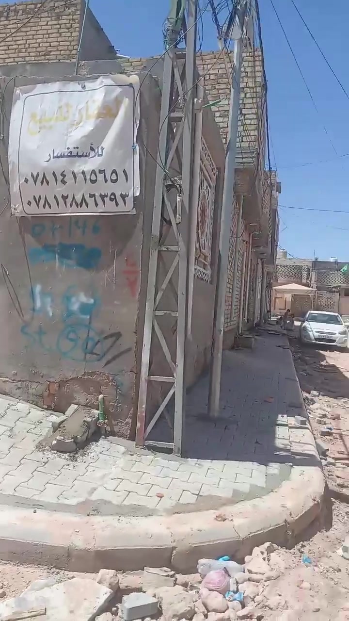 مشتمل مساحه ٥٠متر ركن
خلف شارع ٣٠
خلف شارع 15
خلف شارع 60
مفتوح عاى ثلاثة شوارع
كونكريت مسلح ددرجه اولى
مكان حلو وراقي
يحتوي على غرفه نوم ومطبخ واستقبال وصحيات
للاستفسار*********** @
