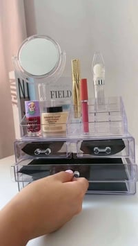 💄✨ حافظي على مكياجك مرتب ومنظّم مع حافظة المكياج الشفافة المميزة ✨💄 حل...