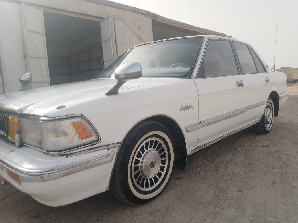 السلام عليكم سيدان أيسر بلاد مكينة ثنين ونص جديدة  رقم بغداد إنگليزي سنوية مجددة لغاية 2031 هزة جديدة  تخم تاير جديد باتري جديد اكسل جديد حدادية جديدة جعمقة ستيرن جديدة كهربائيات عامة شغالة دواخل نظيفة السيارة مصبوغة عام مكفولة كص ونقل جثة  وأصوليات 
بيع أو مراوس سعر ((37$))
العنوان ناصرية -سوق الشيوخ
*********** سوق الشيوخ, ذي قار
