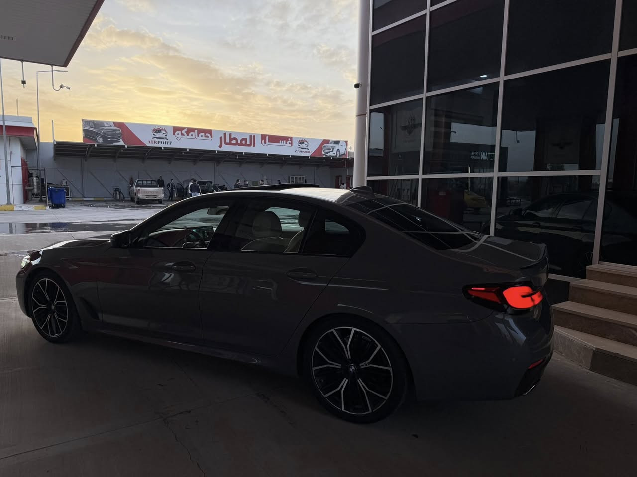 BMW 530i  M package 2021🇩🇪
لون مميز سمنتي نادر 🔥 دفع خلفي مرغوب 🔥 ام باكج بلاد 🔥
وارد كندي 🇨🇦 : باب سايق نص صبغ 
بارد مكانين صغير مايبين (pdr)
 
فول مواصفات 🔥🇩🇪

محرك 4 سلندر تون باور تيربو
كير أوتوماتيك
الممشى: (55,000 mi)
كير محرك مكفول بشرط
داخل ابيض ملكي ,الوان دشبول اكثر من 8 لون , داتاشو , اوتو بارك 
سماعات هارمن كاردن , تحكم بالايماءات , شحن لاسلكي ,
شاشة كبيرة، رادارت امامي خلفي جانبي ، كاميرا خلفية ،
تدفئة ستيرن وكشنات امامي وخلفي , صندوق جلاق ,

سيرفس وكالة كامل 🔧
تبديل دهن وكالة
تبديل فلاتر وكالة 
تبديل دسكات برمبو 
تبديل اطارات طخم كامل
صفر مسج سيارة جاهزة وجداً نظيفة

شرط التحويل او وكالة هزة جديدة

💰 السعر: (358) مجال بسيط جداً
📍 الموقع: (كركوك)
0773 313 9090
(غير متواجد على الفيس)
