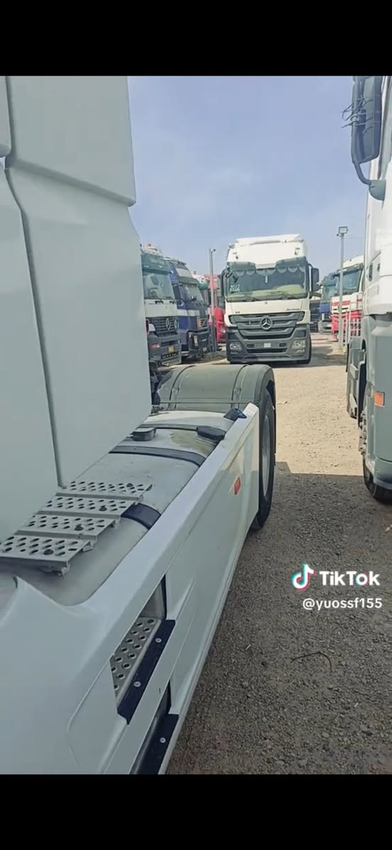 سلام عليكم وحش موديل 2015 رقم دهوك بس راس مسجاله بسمي مكينه 71 كور عالي سياره جديده معنه كلمه مكان سياره أبو غريب ***********
