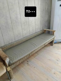 سرير • اسرة • غرفة نوم • اثاث منزلي • ديكور منزلي