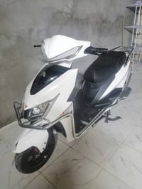 سكنس • دراجة كهربائية • موديل 2025