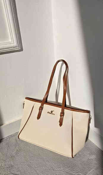 #جنطه  ماستر كوالتي جدأ عالي ✅
#للحجز والاستفسار ☎️
***********📞
#العنوان ديوانيه قضاء عفك سوق الجمعه الاول محل علي حليم ✅
