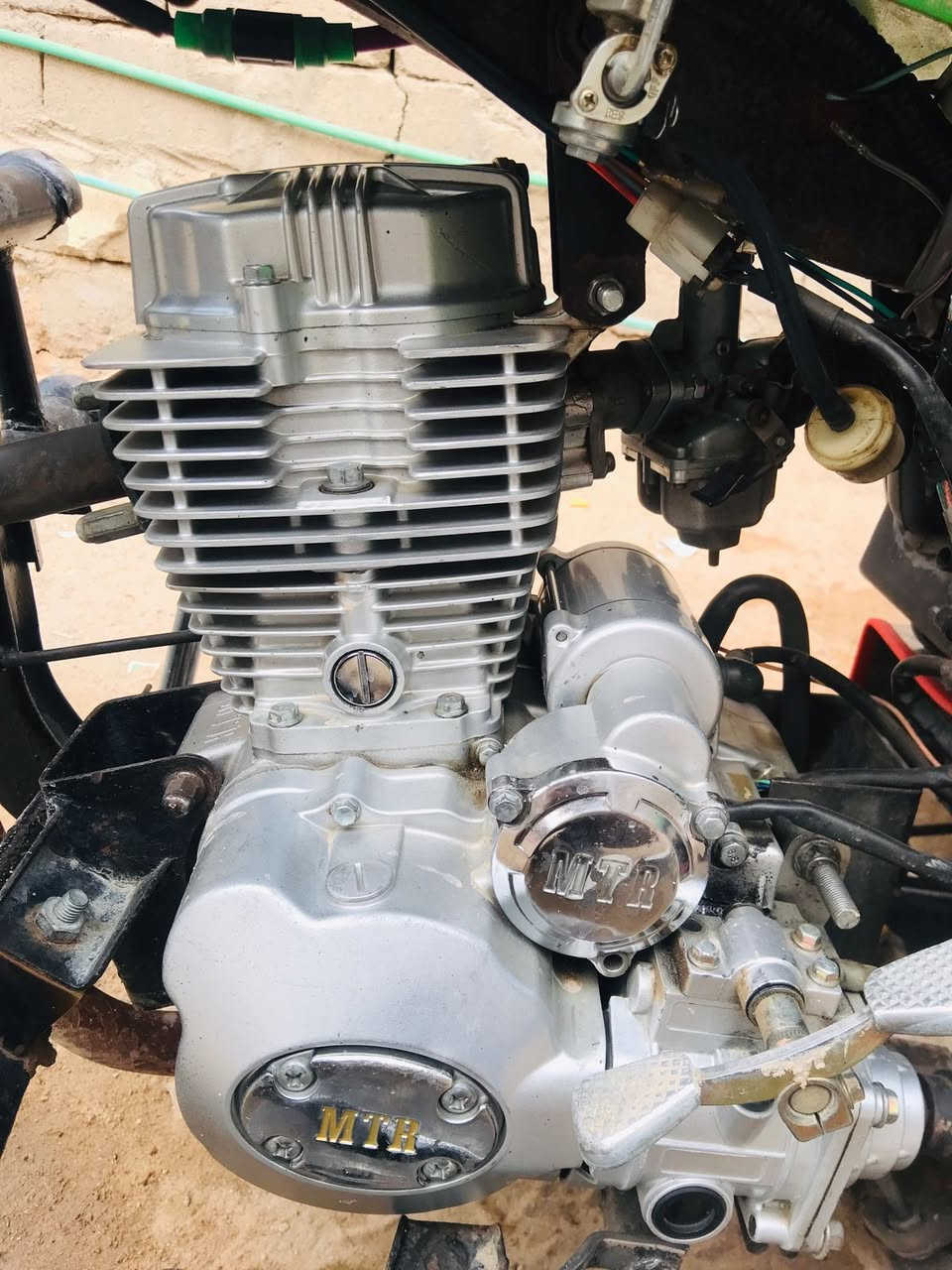 السلام عليكم ستوته للبيع مديل  14 اوراق السعر1300   المكان البصرة خور الزبير واتس   ***********
