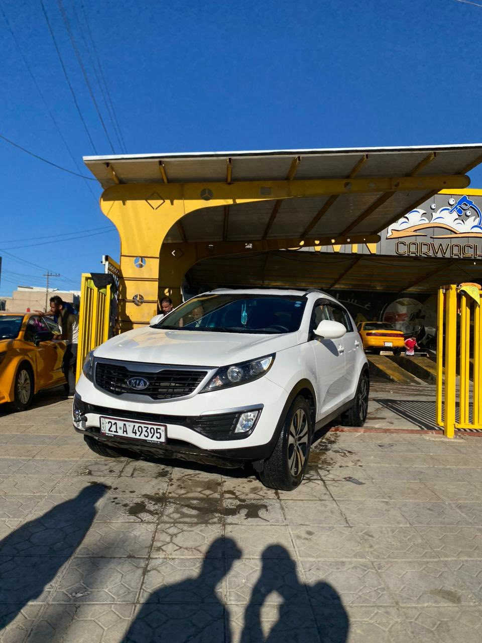 سلام عليكم
كيا سبورتج 2012 
مكفوله من شخط وصبغ وتعديل 
سياره نضيفه مال بيت ✅
السعر 152 وبيعه مجال 
مكينته 2400 والسياره تخبل بلحقيقه احلا من الصور. 
رقمه سليمانيه بسمي 
مكان السياره كركوك 
السياره جاهزة وكامله من كل الجهات 
وهذا رقمي للاستفسار ***********
