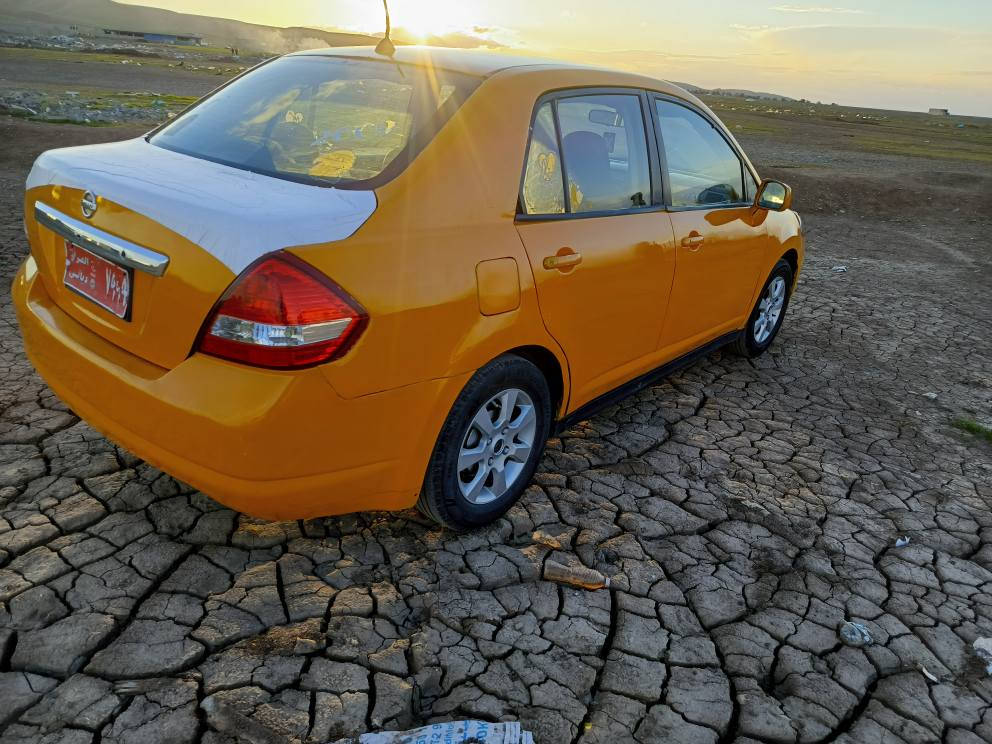 نیسان تیدا مودیل 2009
گیرو مه کینه به شه رت سه نه وی ئه وه لیات به شه رت سه نه وی بلاستیک
دعم ولیدراوی نیه
نرخی 34گه لا مجال
*********** السليمانية, العراق
