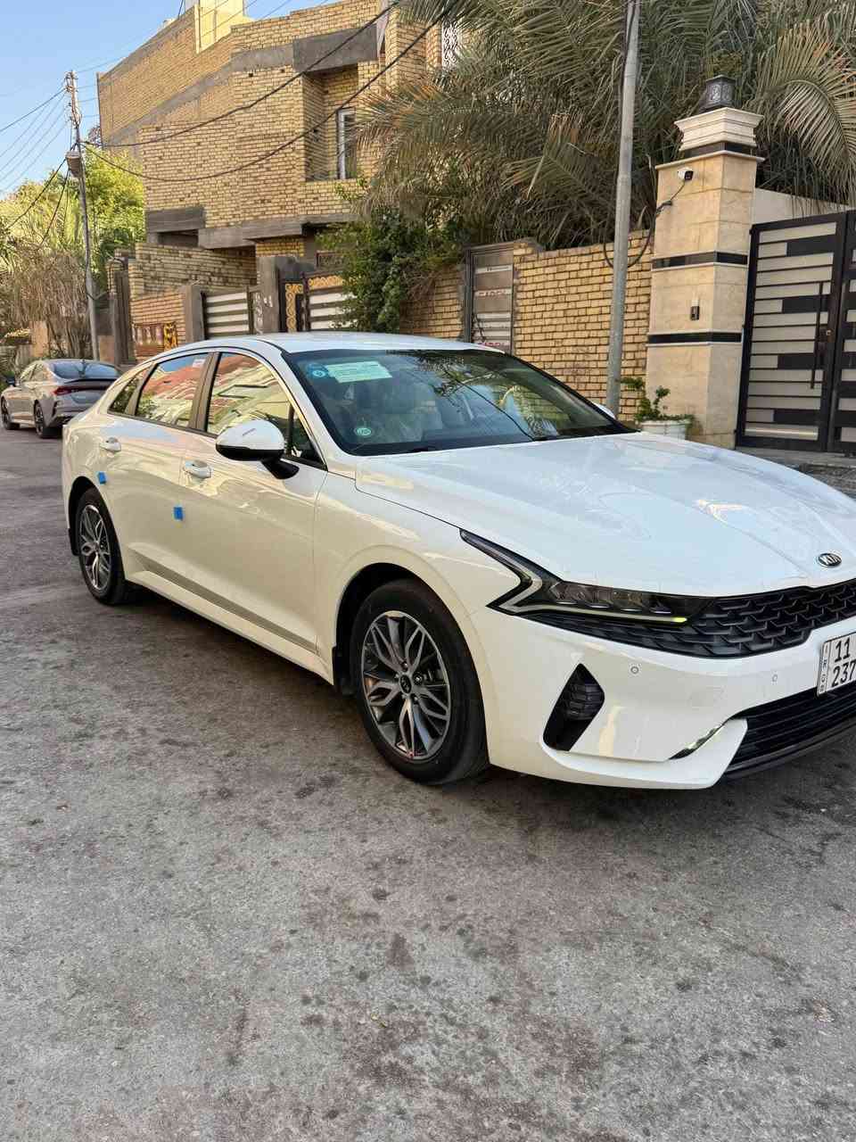 كي فايف خليجي مكفوله رقم بغداد بسمي هزه جديده ورقم جديد وسنويه جديده مكينه 2000دوش سياره جديده على وضع شركه ماشيه 60 موديل 21 السعر 190وبيهه مجال لشراي مكاني ناصريه مركز *********** ناصرية, ذي قار
