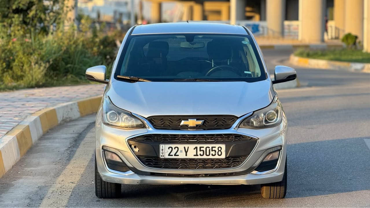 سلام عليكم
شوفرليت سبارك
موديل ٢٠٢١
مواصفات 
شاشه جبير
تحكم استيرين
باقي مواصفات معروفه 
سياره بيه بونيد صبغ وبيه مكانين تعديل بارد بدون دواخل وايرباك
سنويه ورقم جديد 
سعرها ٩٠ ورقه وبيه مجال 
مكاني كركوك 
الاستفسار عل رقم 
*********** كركوك, العراق
