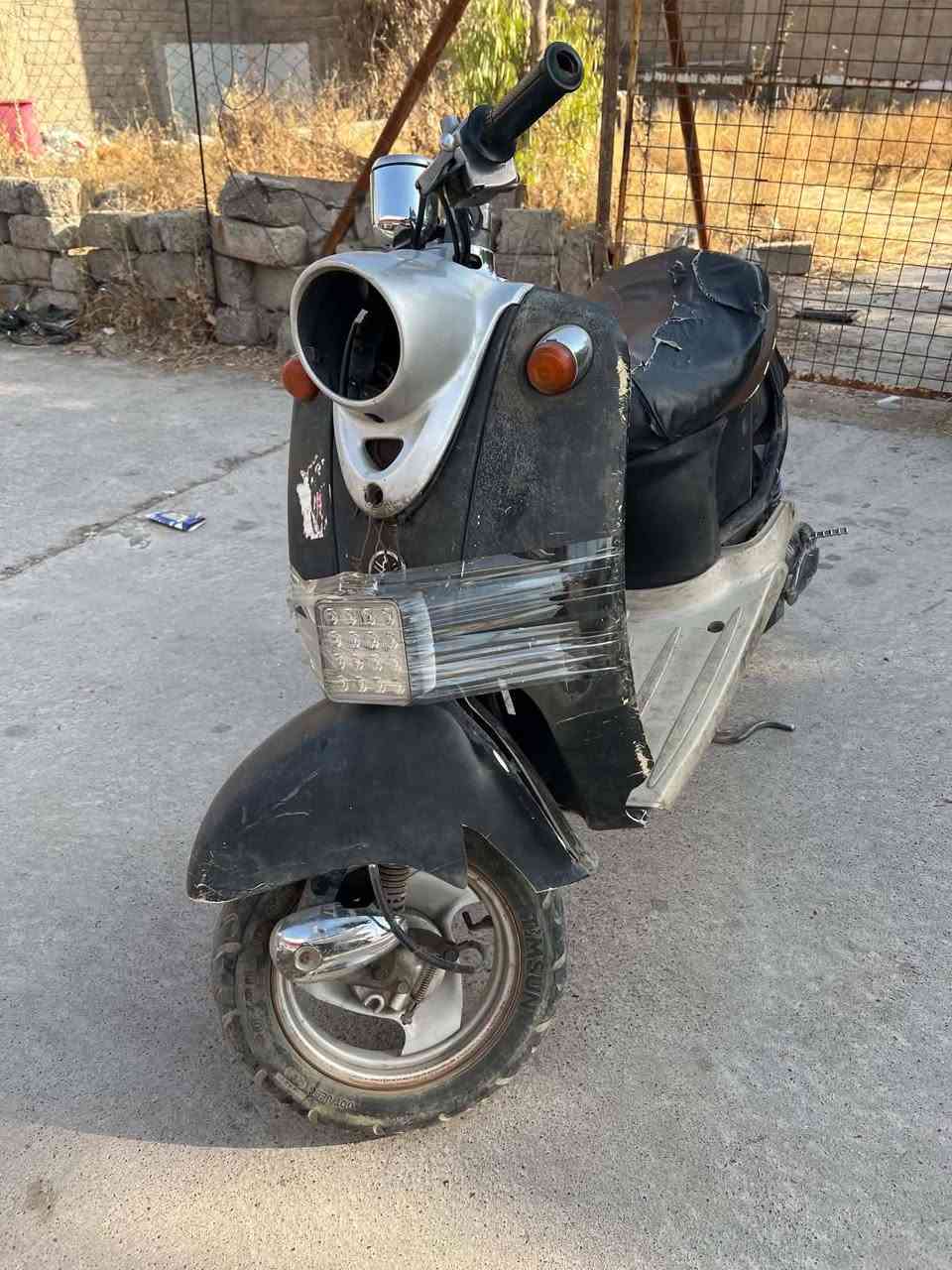 السلام عليكم ورحمة الله وبركاته 👋👋
💎شباب الماطور معروض للبيع 🏍️🏍️🏍️
💎نوع الدراجة ياماها عبدالحليم
الدراجة شلعة ومعدل اتخبل 60 شرط
💎  
💎ماتصرف عليه ربع غي رال ((دهن))وال ((بانزين))
💎سعر ١٧٥. وبي مجال             ورقم الهاتف ***********
