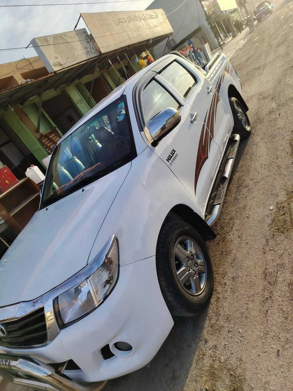 للبيع تيوتيا موديل ٢٠١٤ اوتوماتيك مكفوله كفاله عامه 
صدر جديد كير محرك شواصي كله بشرط ترايك يومين سياره جاهزه رقم بغداد السعر اتصل 
***********
