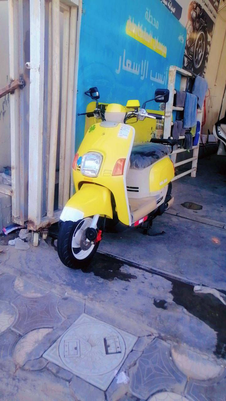 سلام عليكم دراجه لبيع الدراجه بلاديه مكينه ما مفتوحه 
سعر950 
***********
