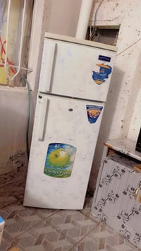 ثلاجه للبيع سعر ١٠٠ الف  الاستفسار //٠٧٧١٣٧٦٦١٤٢