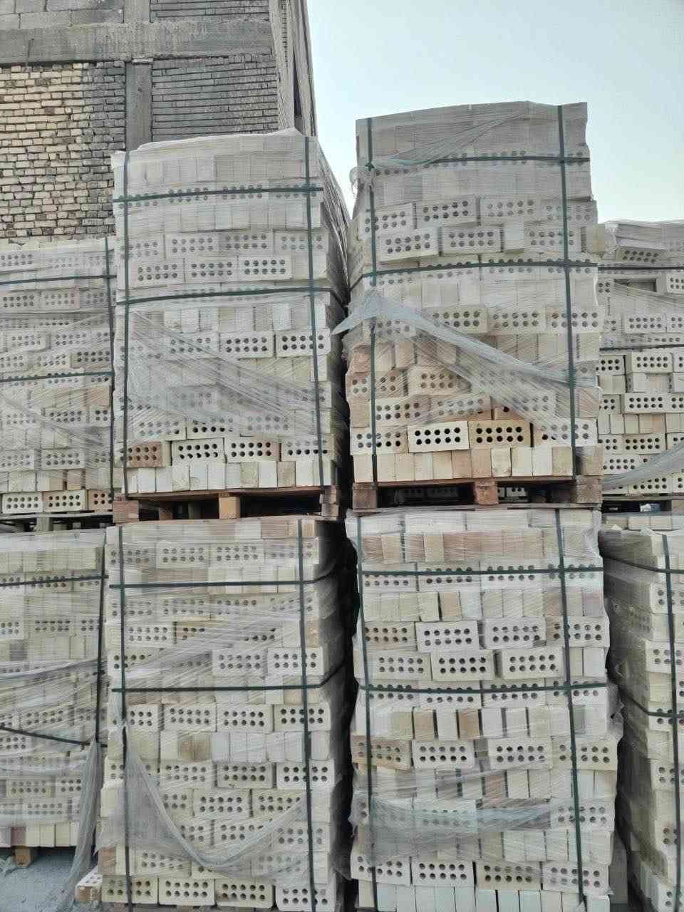 ثرمستون الحوشان           315
ثرمستون بلد سلام               315
ثرمستون الوطنيه             340
طابوك الضحه                 175
طابوك لاحمر                  305
طابوك الراشد               190
طابوك لامير                 195
البلوك صناعيه.             700
البلوك  جويبده            600
‐-------------------
السمنت بأنواعه معأ المواد الاصق 
المبروكه مقاوم            107 واصل
المبروكه عادي              103واصل
الفالكون مقاوم           107واصل 
الفالكون عادي              103واصل
--------------------
الماده مالج ثرمستون   جيس 7     ضمان  25 سنه 
ماده كويتيه ثرمستون الجيس  15
--------------------
العنوان ساحت سعد  قرب مستشفى الجمهوري 
-------------------- 
الهاتف ***********واتساب 

 
                              لدينا كرين تصعيد كافه المواد 
                              البناء Singapore
