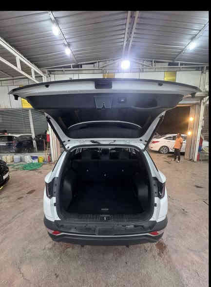 🌹🌹تحية طيبة🌹🌹
توسان 2023 امريكي
حادث جاملغ وبنيد وباب خلفي 
بدون شاصي بدون لغد 
صور الحادث مرفقة والسونار
مكينة 2500 بانزين 
كير مكينة مكفول ماشية 36 الف
نص فول 
بصمة / جنطة كهرباء / تبريد قطعتين / رادارات 
تدفى مقاعد / كرسي كهرباء / مود درايف 
السعر 183 ورقة او مراوس 
مكاني بغداد معارض الكريعات 
***********
