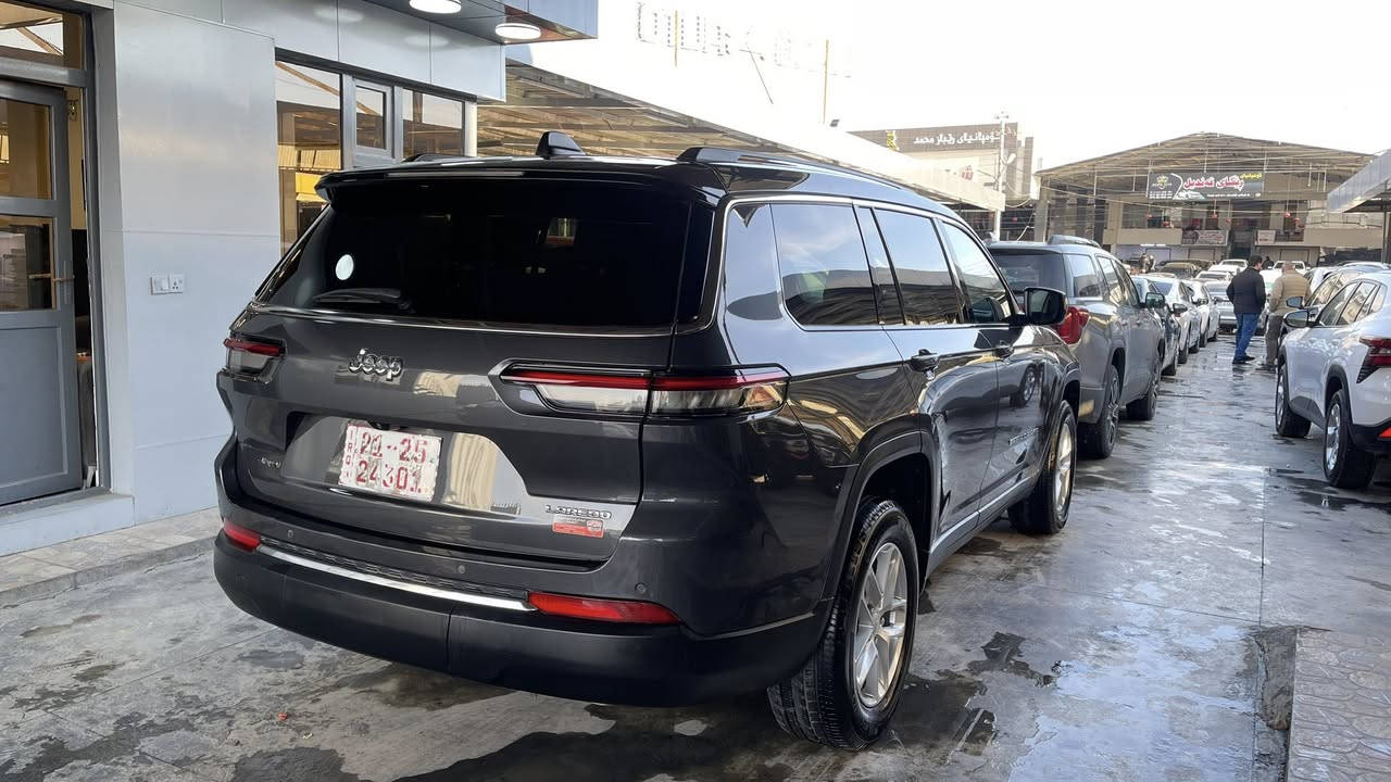 Jeep grand Cherokee laredo large

مۆدێل ٢٠٢٣
مواصەفات:
بەصمە
کامێرا
حاسە
سندوقی کارەبایی
شاشە
گەرمکەرەوەی کوشن
لایتی پێشەوە لید
سوکان هیتەر
ئەپڵ کارپلەی
ڕادار
بلاجکتۆر
شەغال
دەبڵ ئەکسل
ئاوێنە هیتەر
تەحدید سورعە
خەتی جادە
کوشن vip
بۆنیدی بۆیاخە لەگەڵ پەڵەیەک سەیارەکە زۆر جوانە

0770 642 1010
***********

Jeep Grand Cherokee 2023
جيب گراند شيروكي 2023

مواصفات Laredo 4x4 
-مقاعد تدفئة-
ستيرن تدفئة-
رادار جانبي و امامي-
لايت LED زينون-
شاشة كبيرة-كاميرا خلفية
صندوق كهربائي 
شغال

مكينة ٦سلندر حجم ٣.٦لتر تنفس طبيعي

ضرر السيارة بيها البنيد صبغ و شبر باب سكن 
السيارة كلش حلوة و نظيفة 

السيارة رقم كاتي تترقم شمالي
مكفولة من كير و محرك و كهربائيات

مكان السيارة
سليماني 
***********
***********
