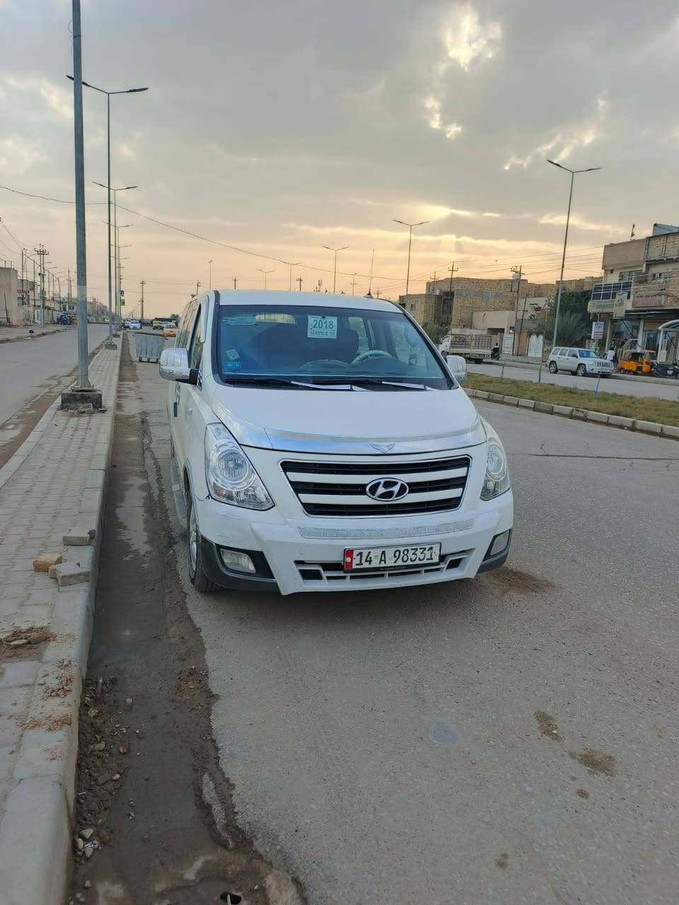 سياره ستاركس موديل ٢٠١٨بيه رشات قليله سياره باسمي السعر١٧٥وبيه مجال قليل للاستفسار الاتصال على الرقم ***********
