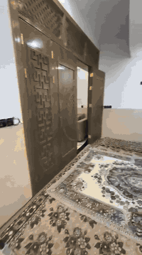 عرض مميز جدا ((100))م طابقين طابوق جمهوري*********** 
4غرف نوم حي الإمام علي ع خلف قاعه فيروز بنص سوك
يصلح سكن وحسينيه كافه خدمات متوفر 
مكاتبه مباشر مع صاحب الأرض وقرار محكمه بسمك 
*********** واتساب ❤️
