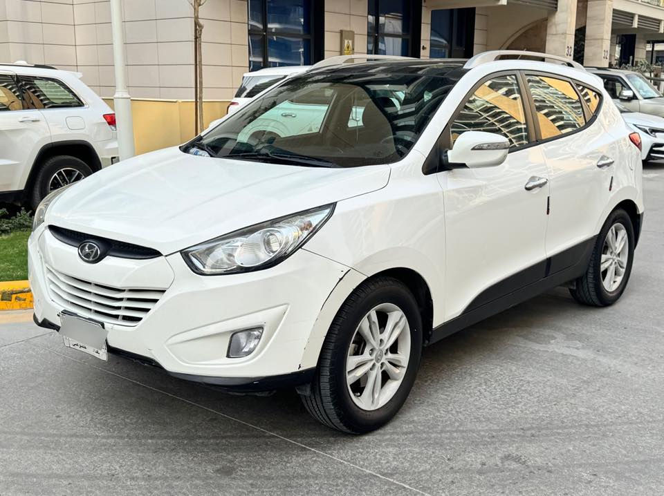 موديل 2013 خليجي (الشركة العامة)
محرك 2000 دوش بأسمي 
السياره جديده وجاهزه من كلشي
 تبريد - تدفئه حداديه تخم تاير 
بيها قطعة وحدة ومبدل بلادي ( بنيد )

السعر 138 وبيها مجال حگ الجيه

عنوان السياره -  بغداد - الشعب

( *********** )
