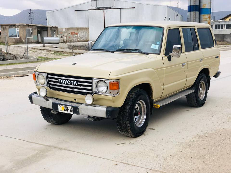 جوابی نامەنایەمەوە
ئەم سەیارە بۆڤرۆشتن
لاند گرۆزەر 
مۆدێل:1985
2ئێف چوار گێڕ 
ئاڕم بلاستیکی سلێمانی
ئاڕم ئەوەلیات بەشەرت
گێڕ و مەکینە و ئەگسل 
دەبڵ ئەگسل بەشەرت
کارەبای مەزبوتەوبەشەرت
تنوتۆڵی بەشەرت 
چوارتایەی لۆکی لەژێرایە
سەیارەکە دەعمولێدراوی نیە 
پێشودوای کەپسە شانوسەقفی هیچی پێوەنیە 
کامل بۆیاخەبۆجوانی
سەیارەکەماڵی دۆستەو زۆر ڕێکوپێکە 
سعر:36گەڵا
شوێن:سلێمانی
ژ.م:***********
ژ.م:***********
ئەدمین🌹 السليمانية, العراق
