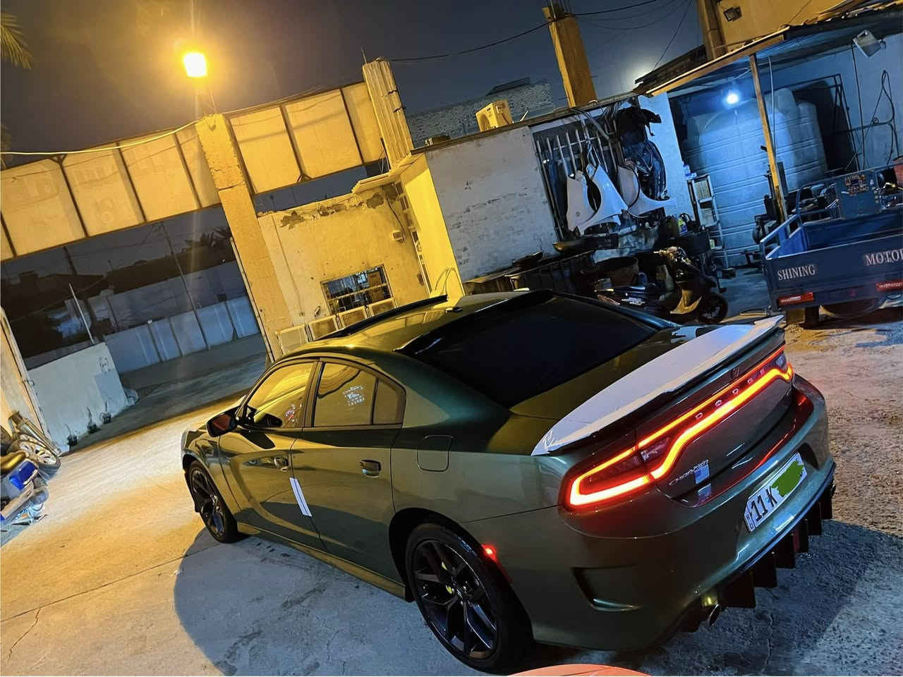 جارجر 2019 GT خليجي V6  3600
فول موصفات رقم بغداد تحويل مباشر  كلين تايتل فقط كارت بيها خفيف  لوان زيتوني داخل جلد احمر فتحه سياره جاهزه بدون نواقص 2ويل السياره بدون صبغ بدون فتح بدون تبديل 
مكانها بابل شارع الجمعيه مركز مدينه 
سعرها ب 255 $
***********
