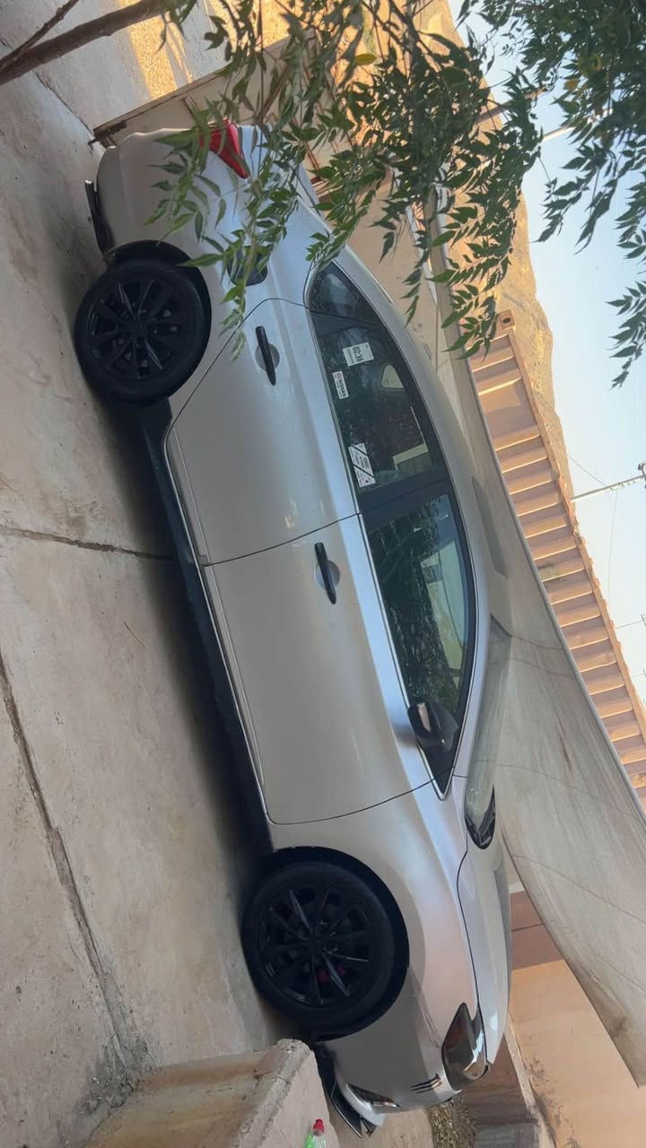 نيسان سنترا 2018 فول موصفات SR سلايت بصمه 
الضرر موجوده بلصوره بجم كبس محرك كير بشرط مكان سياره كركوك رقم تلفون  *********** السعر 105 بيها مجال كركوك, العراق
