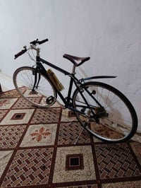 دراجة طرق • حجم 28 • إطار المنيوم