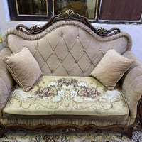 كنبة • للبيع