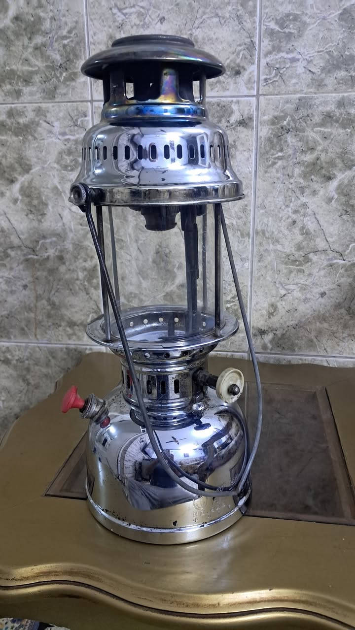 لوكس ابو الانكر قديم استيراد الشركة العراقية التجارية ما فاحصة ابيع هلموجود السعر ٥٠الف يوجد توصيل


**إذا كنت صاحب هذا الإعلان وتريد حذفه لأي سبب، رجاءا أرسل رسالة إلى الدعم الفني**