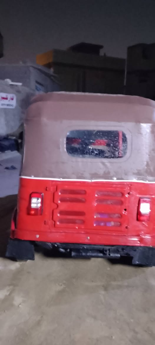 سلام عليكم تكتك للبيع مديل 17 تكتك خير من اللة معمرة عام تكتك جاهزة للشغل اوراق المصطفى السعر 3300 العنوان بغداد الفضيلية الرقم ***********
