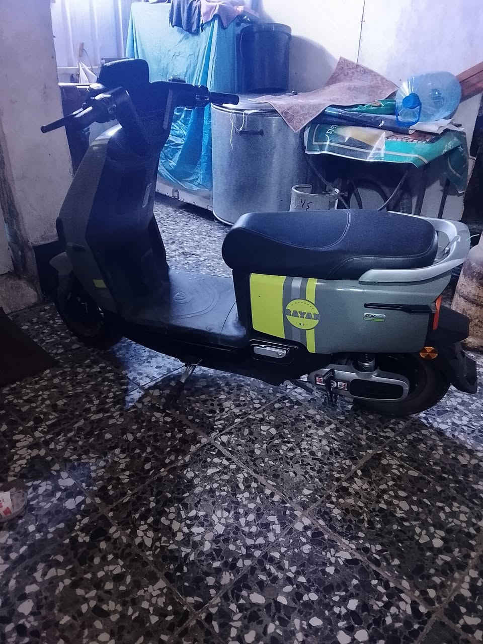 دراجه للبيع السعر 400
سرعه 60 مكان شارع فلسطين 
الرقم ***********
