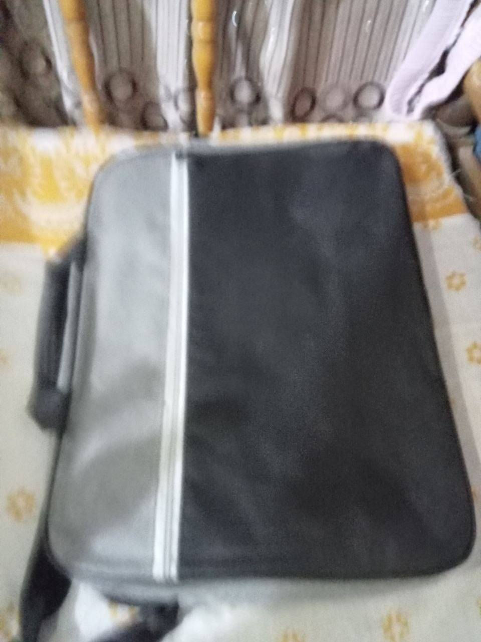 السلام عليكم لابتوب Linovo للبيع ذاكرة 1T تيرا الجهاز نضيف استعماله قليل طبعا الكامره مغوشه ف الصور مو واضحه كدامكم السعر 410 وبي مجال مكاني بغداد مدينة الصدر للتواصل واتساب فقط ***********
