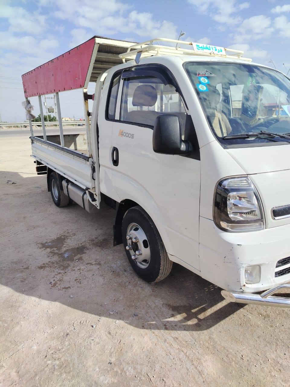 سلام وعليكم كيه فحل مفتوح موديل ٢٠ب سمي رقم انكليزي سيارة كفاله عامه مكينه كير كفاله تبريد تتفئه كل شغال سنويه ل٣٠ محورة تاير وستد تخم تاير جديد حداه جديده سيارة جاهزه من كلشي مكاني بصرة شط العرب السعر ١٥٥وبيه مجال ***********
