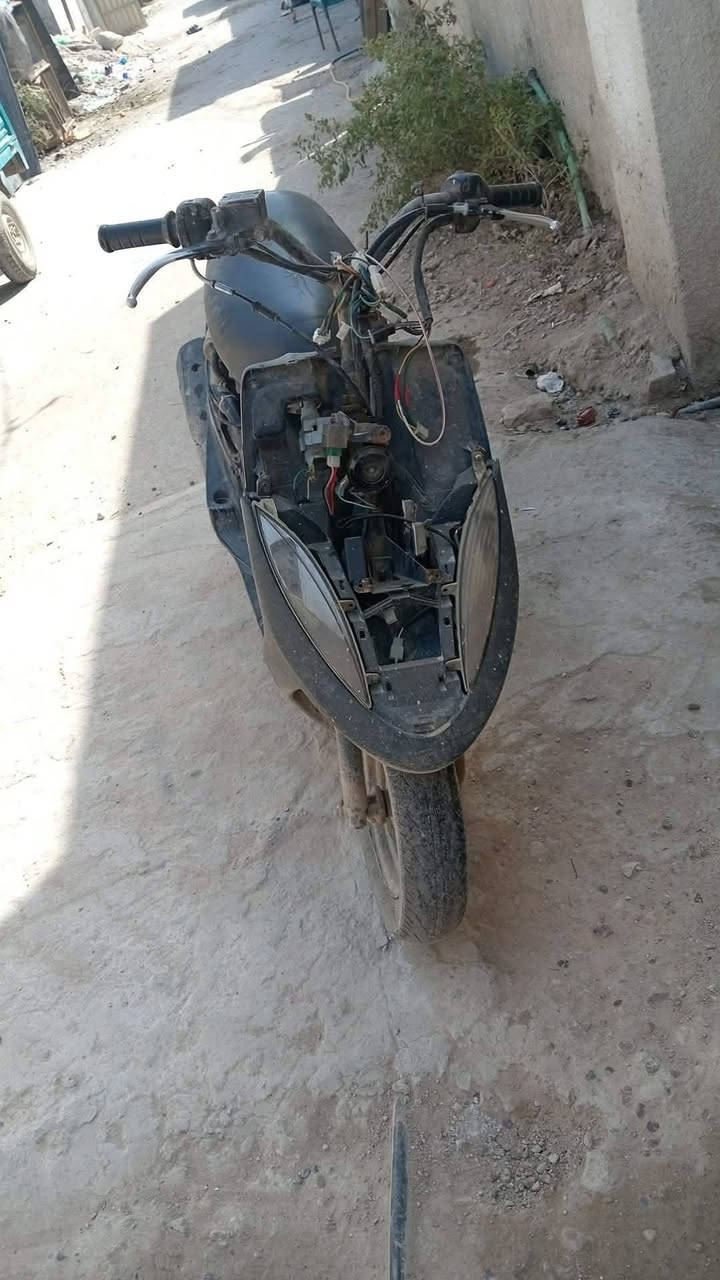 السلام عليكم البيع ماكس عدله دراجه كفراتها كلها كامله نقصها بس سبايدر سلف وهندر سعر ٣٥٠ مكان بياع تقاطع درويش رقم***********
