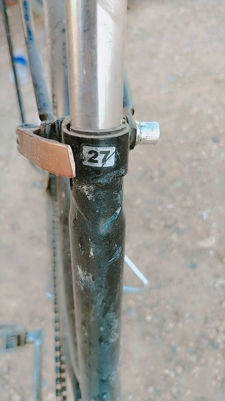 بايسكل حجم 27 بي كم  ملاحاضه  مكان بغداد الدوره سعره 65 اوبي مجال


**إذا كنت صاحب هذا الإعلان وتريد حذفه لأي سبب، رجاءا أرسل رسالة إلى الدعم الفني**