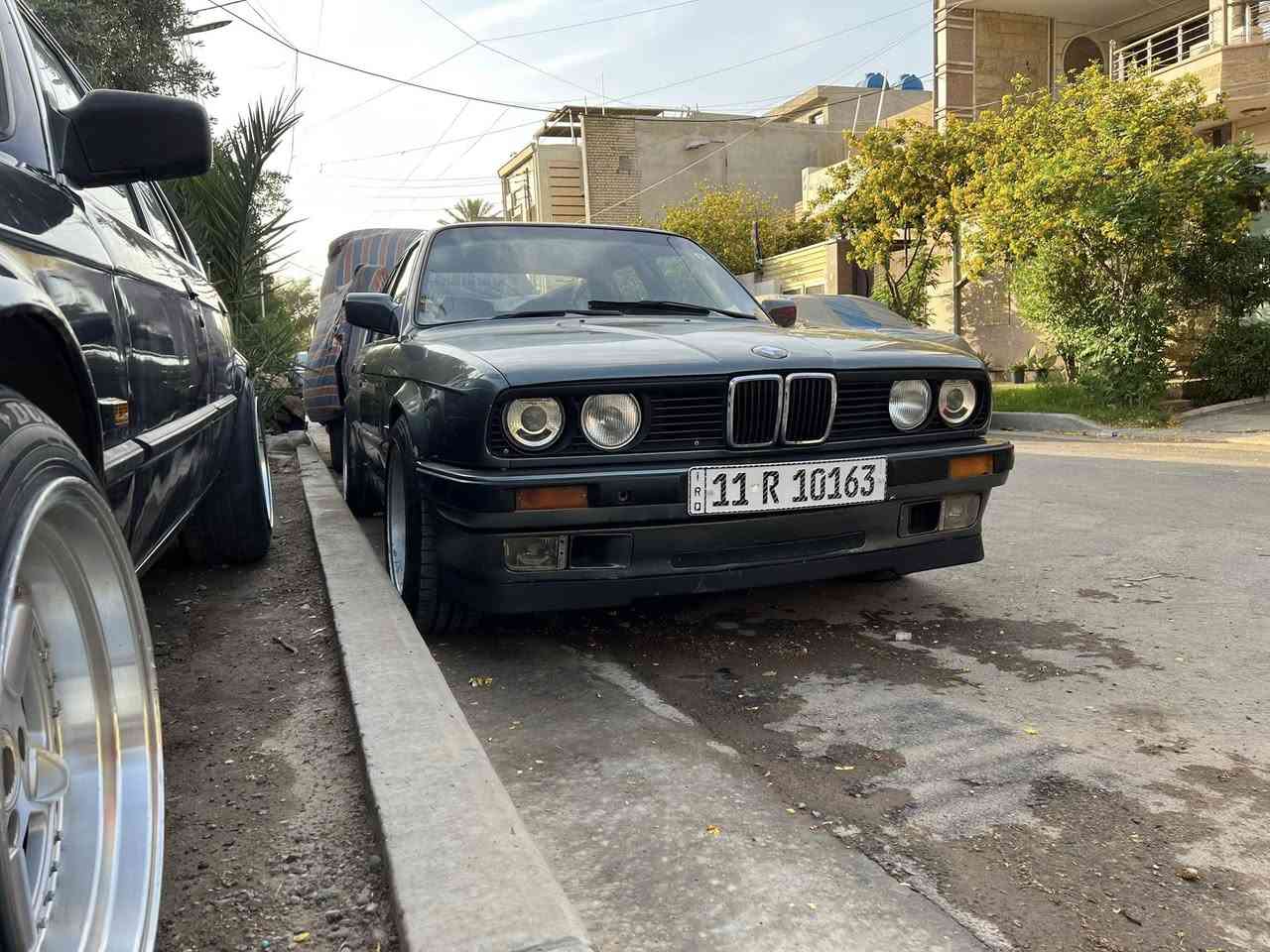 السلام عليكم زعرة للبيع 325i وارد ياباني اصل موديل 1990 مكينة ٢٧ مفتوح بلادية كير اوتو ميكانيك عربانة خلفية دسك  ويل بوربت 16 تو سايز اصلي جيرمني مختوم الخلفي ٩انج امامي ٨ انج دعاميات امامي خلفي اصليات بلاستك ام الترايش لايت بك لايت كلة اصلي جام كهرباء مروحة المكينة مني كوبر سنتر لوك ريمونت ساعة وسط الدشبول بلادية و شغالة كيجات كلهة شغالة رقم بغداد دولي بسمي مجدد هزة قبل سبوعين و سنوية ل2031 السعر ٤٥ ورقة و بي مجال حك الجية عنواني بغداد الطالبية *********** و الخاص مفتوح❤️
