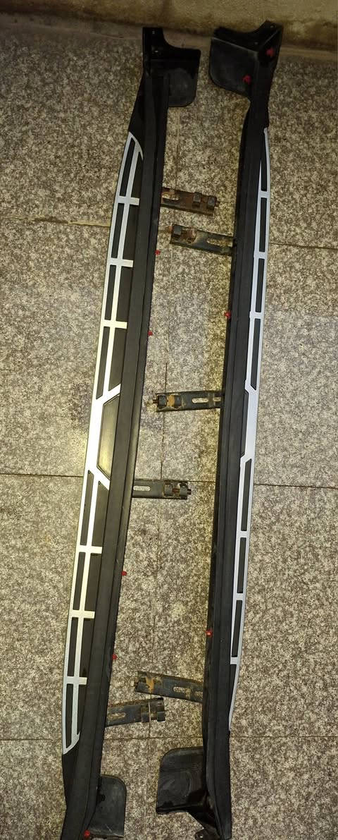 السلام عليكم دوسات توسان ٢٠٢٠ للبيع مستعمل شي قليل 
مكان فلوجة سعرهم ١٠٠ بيها مجال اخوان اكو التجاري غير شكل  كلشي بسعره الاتصال ***********
