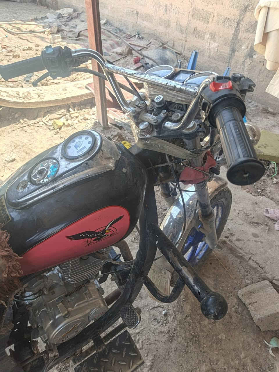 ستوته نضيفه موديل ٢٠٢٢ شهر ١٢ محرك ٢٠٢٦ صارله شهر من شاده سعر ١٨٠٠ بيه مجال مكاني بغداد نهروان ***********
