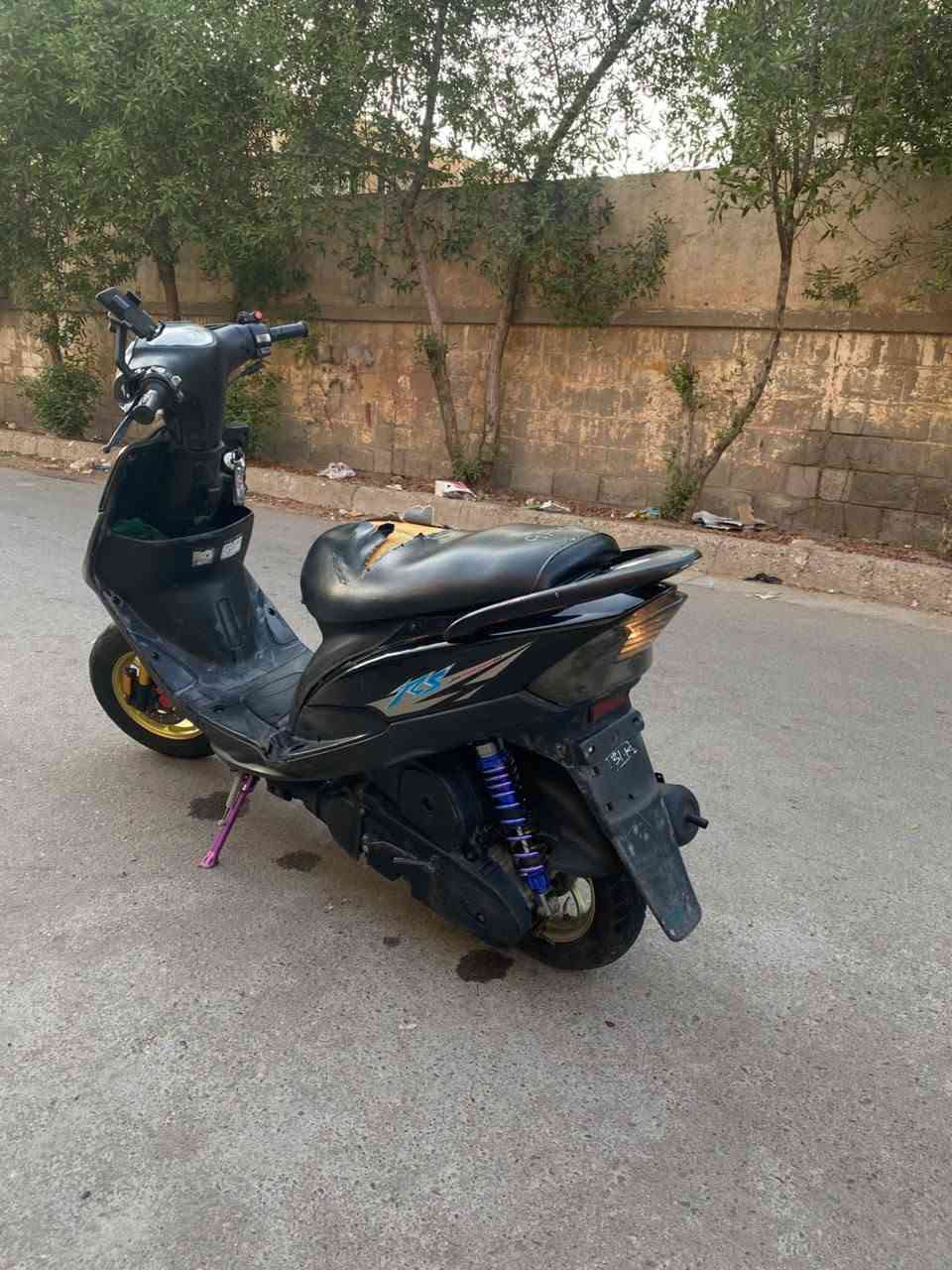 ماكس عدله بوشه ٥٥ بلاد مكينه مكفوله وكفر الدراجه عليهه تزويد يخبل فجوج ذهبي وياله ذهبي قبق فلاوين الدراجه شكد متكول عليهه حلوه وقويه قليل بحقهه نقصهه بس دوشمه كشن السعر ٨٠٠ وبيهه مجال بسيط *********** واتساب
