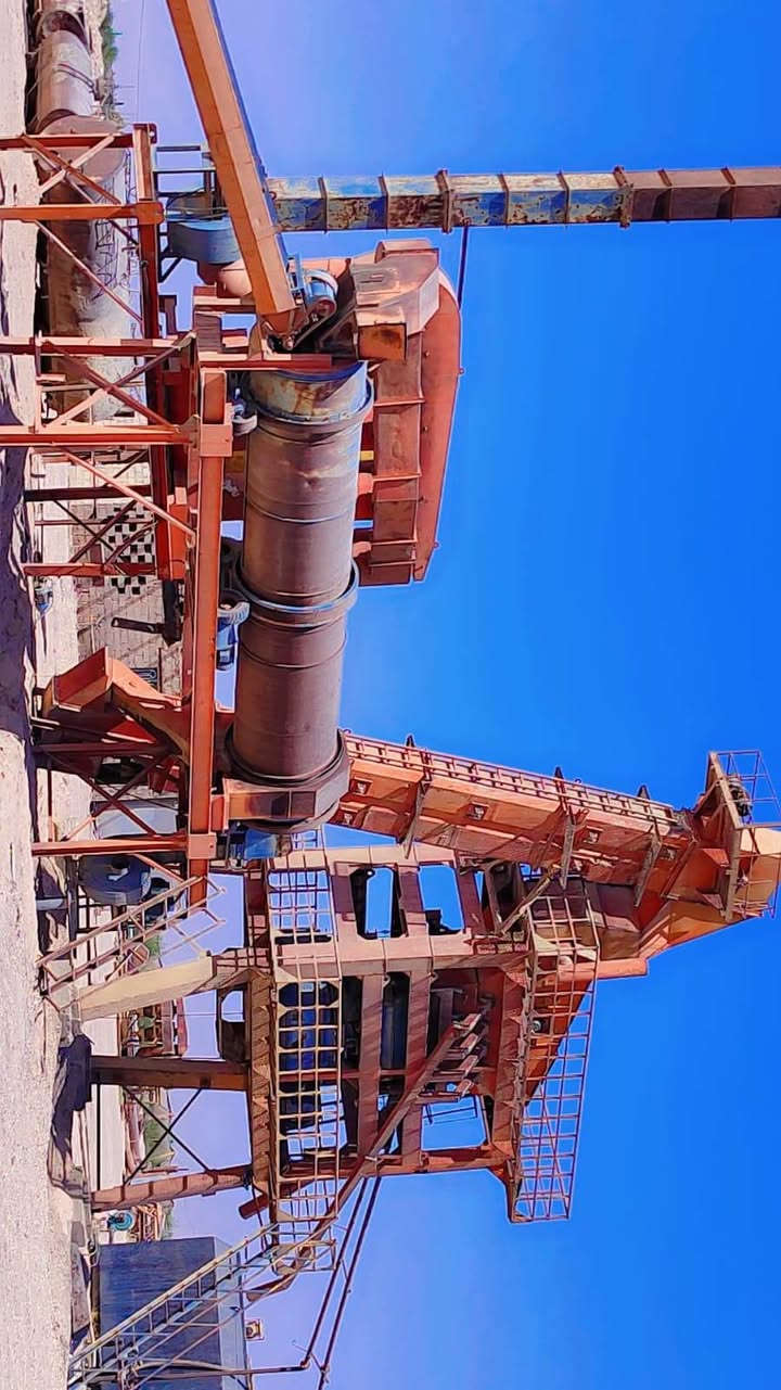 السلام عليكم معمل اسفلت للبيع في محافظة النجف 120 طن فياناوفا دنماركي مع حادلات عدد 2 ومطاطية عدد 1 وفارشة ديماك 11م ونص عدد 1 مع اجازة تنمية مع كهربأ واصل مع شفل كاوسكي 80 عدد1 وهذة الصور للمعمل ومحتوياته
الاتصال على الرقم ***********
