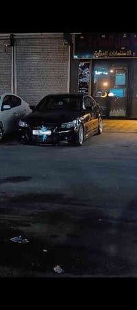 BMW e60 2004  530 دبل فانوس   السياره فول مواصفات   فتحه سقف  عليها حا...