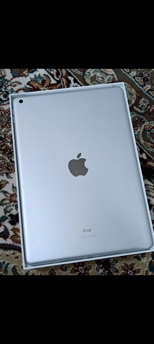 ايباد 9 ذ 64 نظافه 99 بالميه
بطاريته 91 
جهاز اخو الجديد 
ب 250 وبي مجال بسيط كلش 
مكاني كربلاء 
***********
