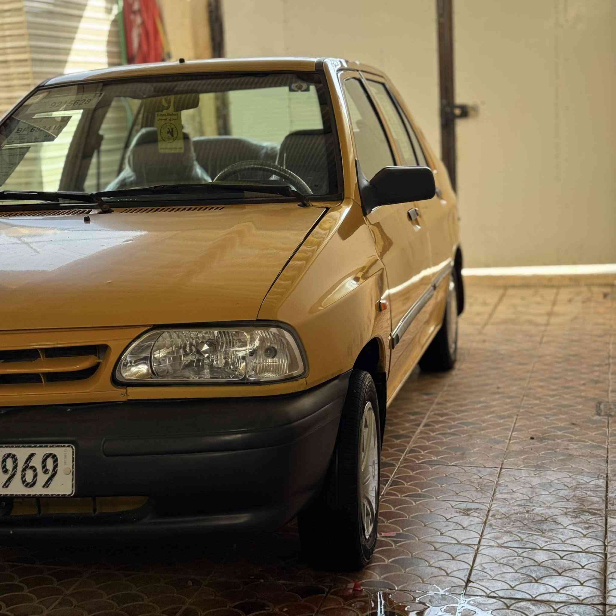 السلام عليكن سايبة للبيع موديل 17 بيهة جاملغ وبنيد مبدلات وحالوبة كير مكينة علشرط حدادية تخم تاير باتري جديد لسعر 32الهاتف***********
