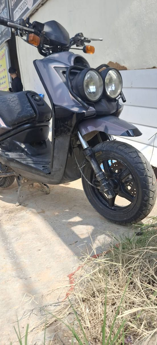 سلام عليكم دراجه سكنس للبيع كفاله عامه اي نقص ما بيها كهرباء شغاله مكان بغداد السعر مليون وبيها مجال دراجه احلى من الصوره***********
