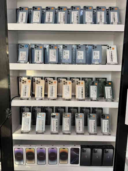 📱توفر ايفون 13 برو ماكس عربي شرق اوسط نضافه 100 وكل الوان 
🔋بطارية 94
📌نموذج M الاصلي
✅ نضافة عالية جداً 💯 
🗒ضمان شرط الفحص
💰السعر مناسب جداً  
👝متوفر #جملة_ومفرد 
🌎وجميع الاوان متوفرة 
واتساب او خاص فقط
***********
📍حي الحسين شارع مسقفات صلاة الجمعة
