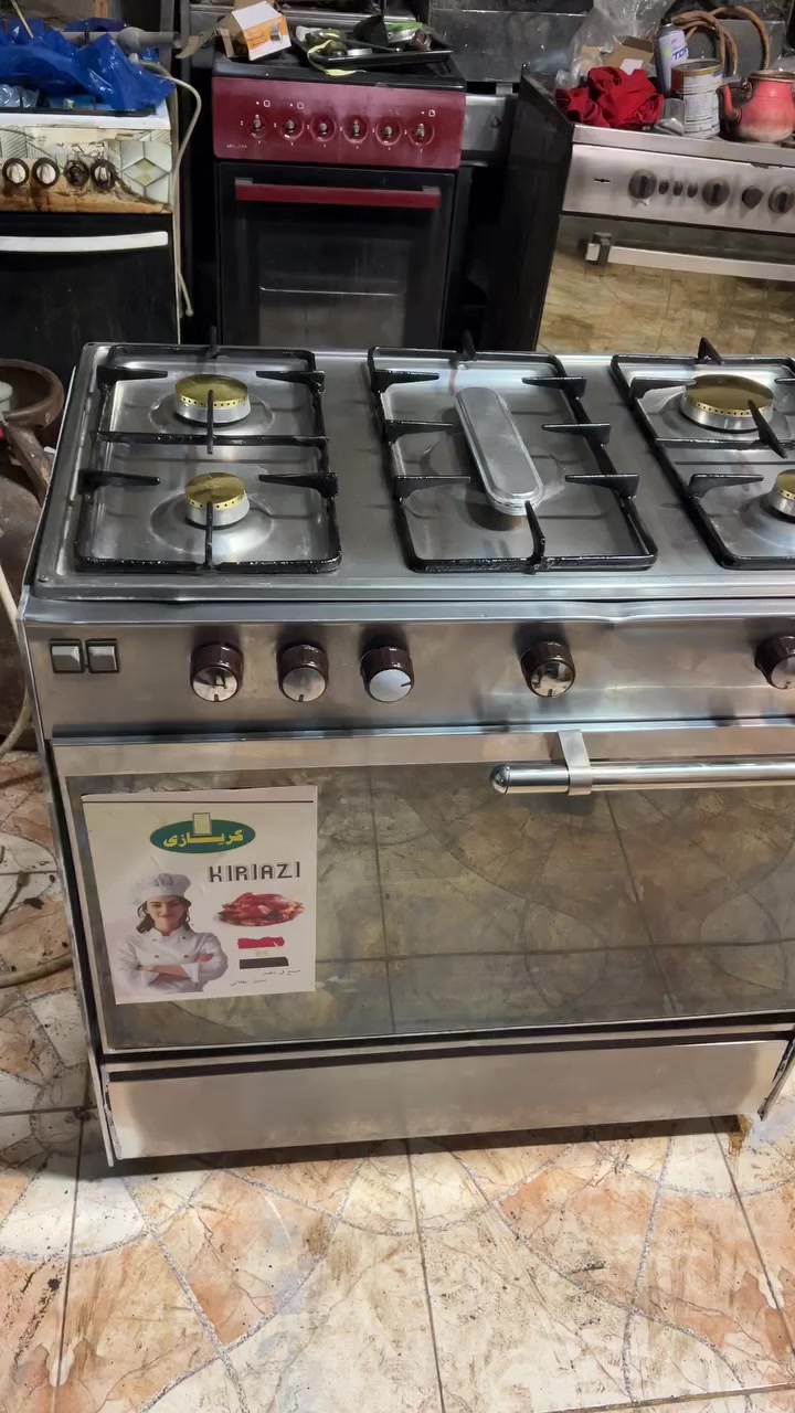 طباخ عشتار باب اول
كله شغال للبيع او المراوس نجف حي النداء 
***********واتساب فقط
