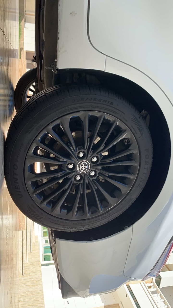 كامري خليجي موديل 2019 فول موصافات ال جي  

بيها مكانين بارد وشويه صبغ جوه رقم مال الصندوق 

رقم سليمانية ماشيه 77 الف حقيقي مكان السياره الرمادي 
الاستفسار وسعر ع الرقم ***********
