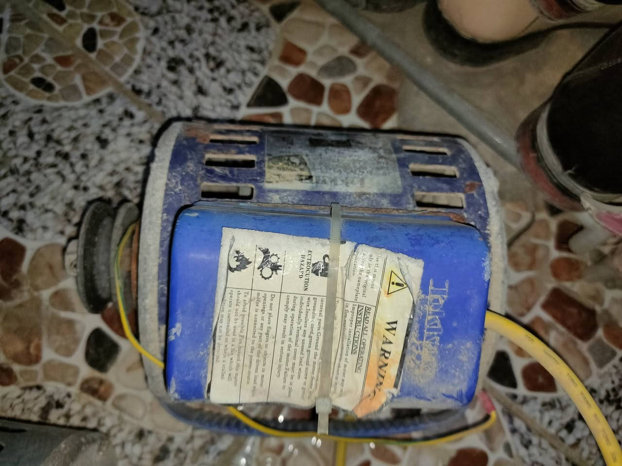 للبيع مواطير مبردات اصليه حجم كبير السعر ٢٥ قفل الواحد وصيغير ٢٠ قفل 
نجف حي الوفاء


**إذا كنت صاحب هذا الإعلان وتريد حذفه لأي سبب، رجاءا أرسل رسالة إلى الدعم الفني**